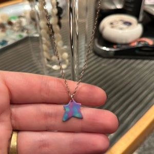 delicate little star necklace ⭐️